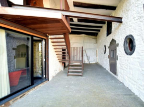 Гостиница Modern and cozy studio in a former coach house  Робервиль